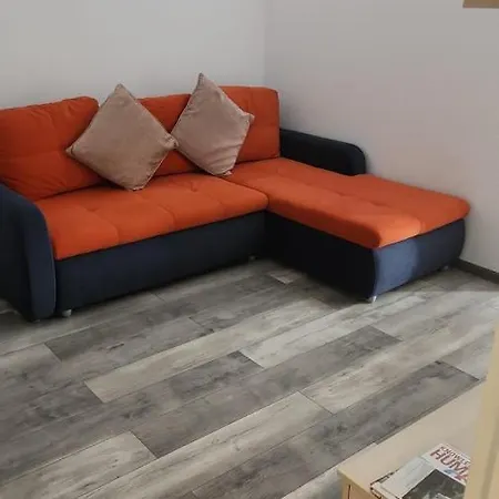 86 Nicolea Labis Coresi Apartament *